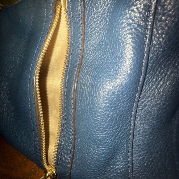 Blue Michael Kors Shoulder Bag - Picture 5 of 15